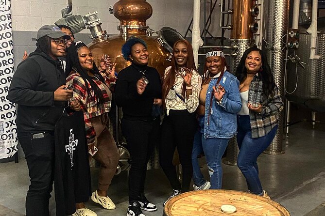 1-Hour Distillery Tour & Tasting in Dallas - The tasting lounge, Steinway piano, and JM Rizzi art