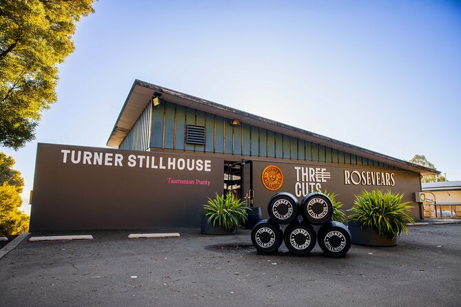 1 Hour Distillery Tour & Tasting in Turner Stillhouse - Seeing how gin, vodka, and whisky are made