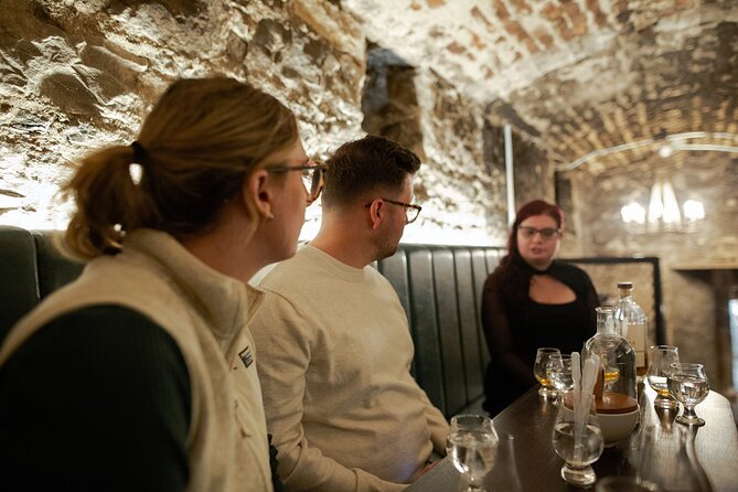 90min Connoisseur Underground Whisky Tasting - Key points to know before booking