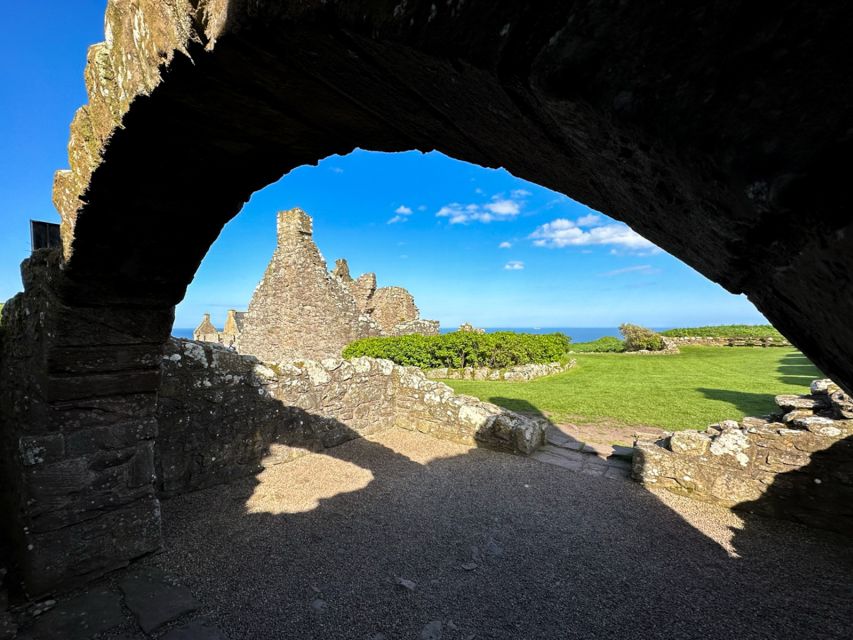 Aberdeen, Shire Castle & Distillery Private Group Day Tour - What private touring adds to the day