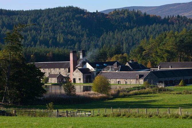 Aberdeen & Shire Castle & Distillery Private Group one Day Tour - Aboyne and a traditional Scottish lunch