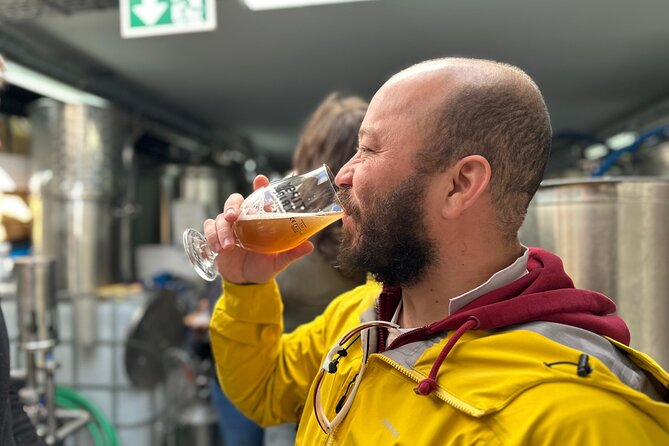 Beer tasting in a Brussels Micro Brewery and Distillery - The two-beer tasting, and why the styles matter
