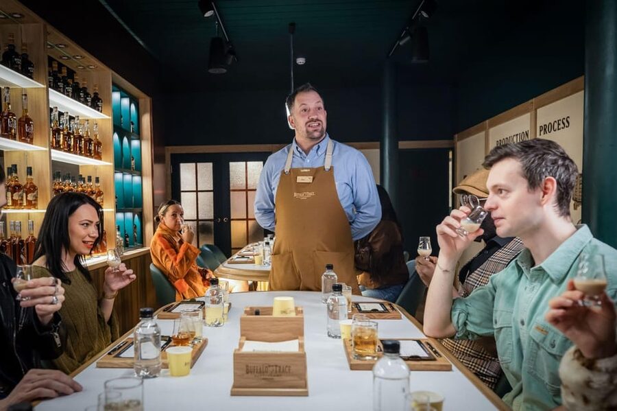 Buffalo Trace Distillery: Whiskey Tasting Experience - The four pours and what they add