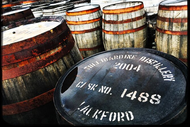 Casks & Chronicles: Day Tour of Scottish Whisky Distilleries - Grandtully gives the day a proper lunch break