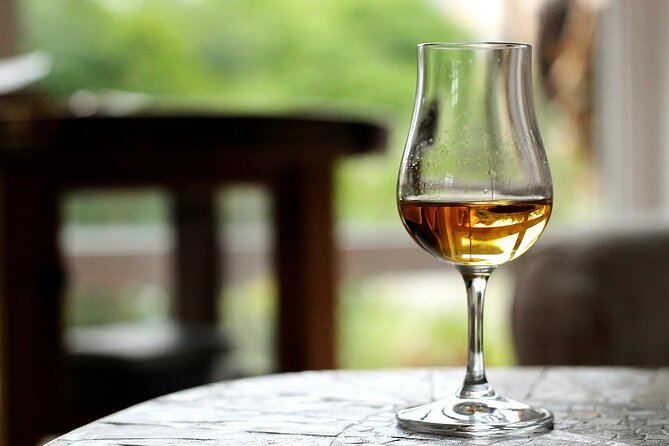 Cellar Of Scotland Walking Tour, taste Edinburgh's finest drinks - Choosing a single malt Scotch whisky