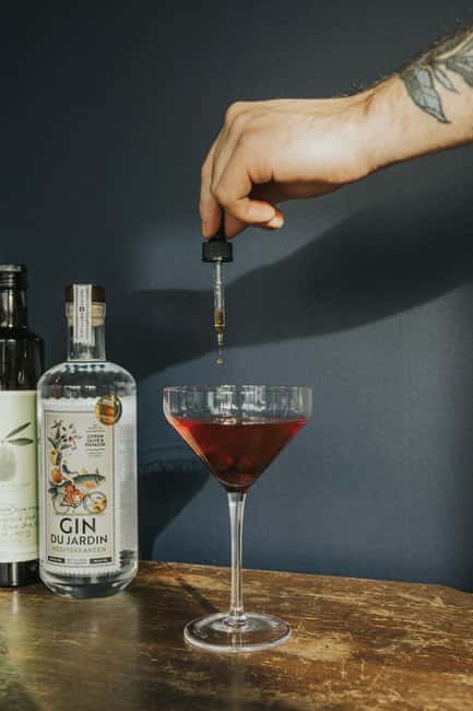 Chelsea: Guided tour of the Square Distillery - Finishing in the tasting room