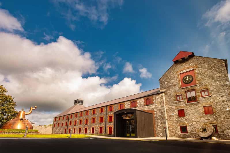 Cork: Midleton Distillery Behind the Scenes Tour & Tasting - The Microdistillery Shows Whiskey in Smaller Scale