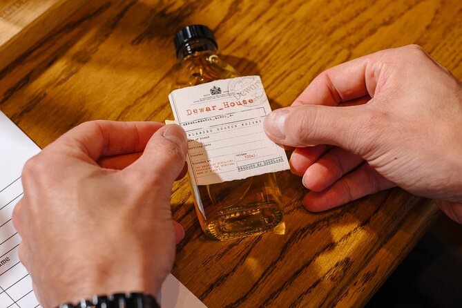 Create Your Own Scotch Whisky - Five Whiskies and Your Own Recipe