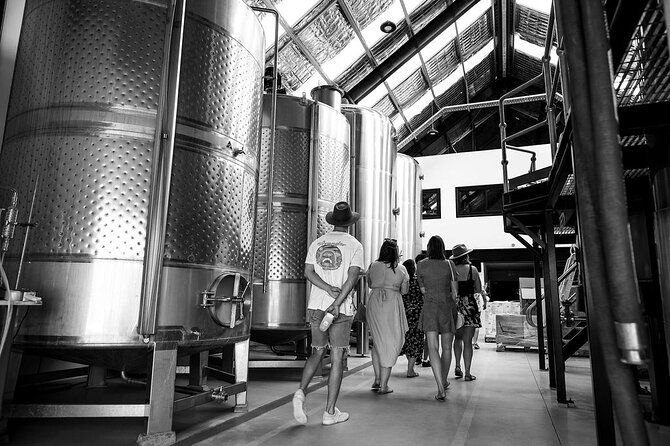 Distillery Daily Tour - Finishing in the Barrel House with Husk Rum