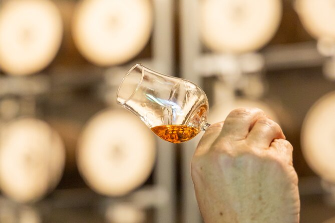 Distillery Daily Tour - Starting with a welcome drink and Ink Gin