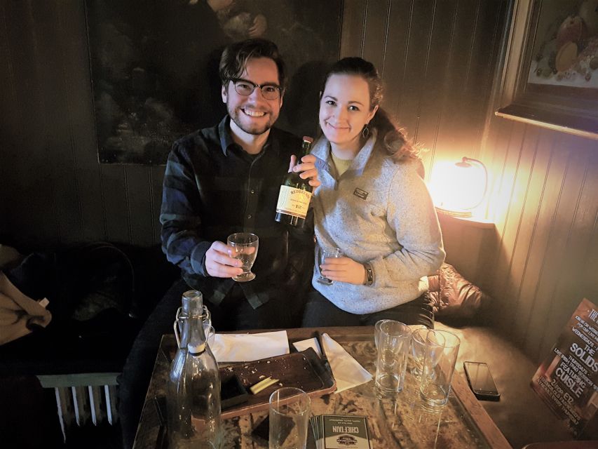 Dublin: 2-Hour Premium Whiskey and Food Tasting Tour - Why the small group matters