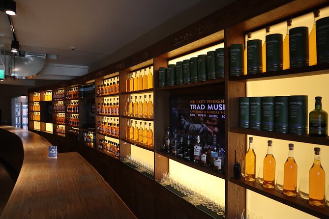 Dublin Irish Whiskey Museum and Gallery Guided Tour with Tasting - The tasting: learning to use your nose first