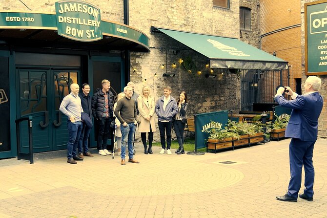 Dublin Private Guinness and Jameson Whiskey Tour with Transfers - Guinness Storehouse: two hours with a pint above Dublin