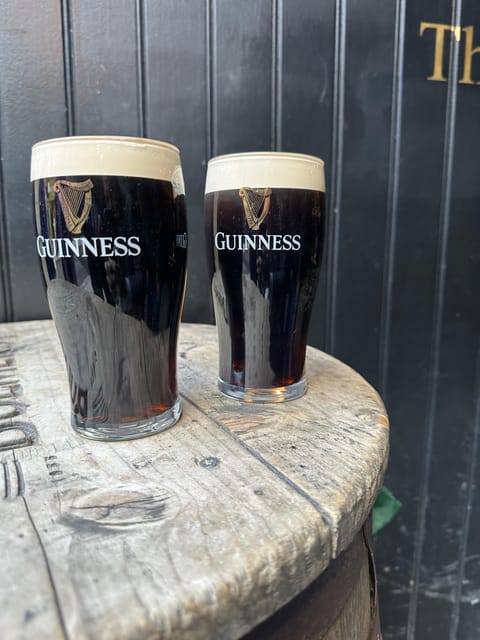 Dublin: Pub Tour. Pour The Perfect Guinness, Whiskey & Music - Starting at 3 Crown Alley in Temple Bar