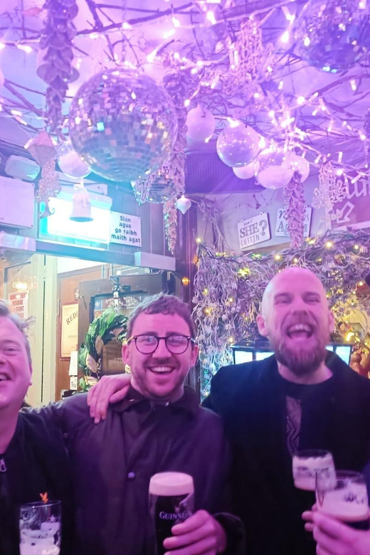 Dublin: Pub Tour. Pour The Perfect Guinness, Whiskey & Music - Ending with traditional music at The Cobblestone