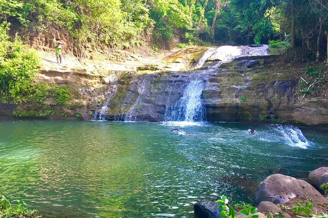 Eastern Tours/ Mt. Carmel Falls / Laura Spice Tour / Clarke's Court Distillery - The walk to Royal Mount Carmel Falls