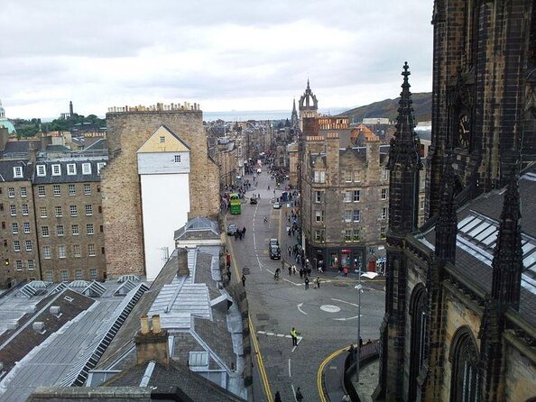 Edinburgh Historical Gems Tour with Whisky & Local Flavours - Key points at a glance