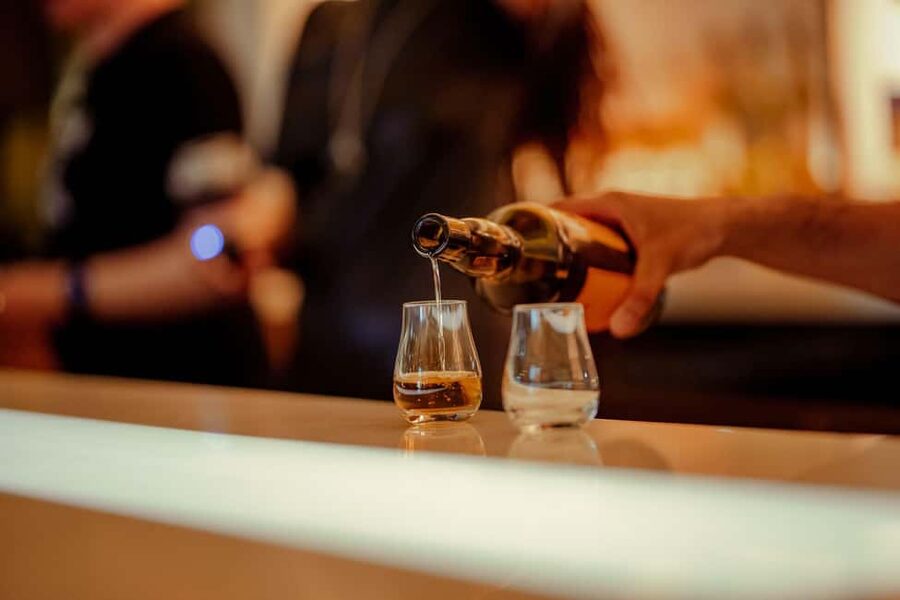 Edinburgh: Johnnie Walker Whisky Explorers Guided Tasting - Islay, the Highlands, and Speyside side by side