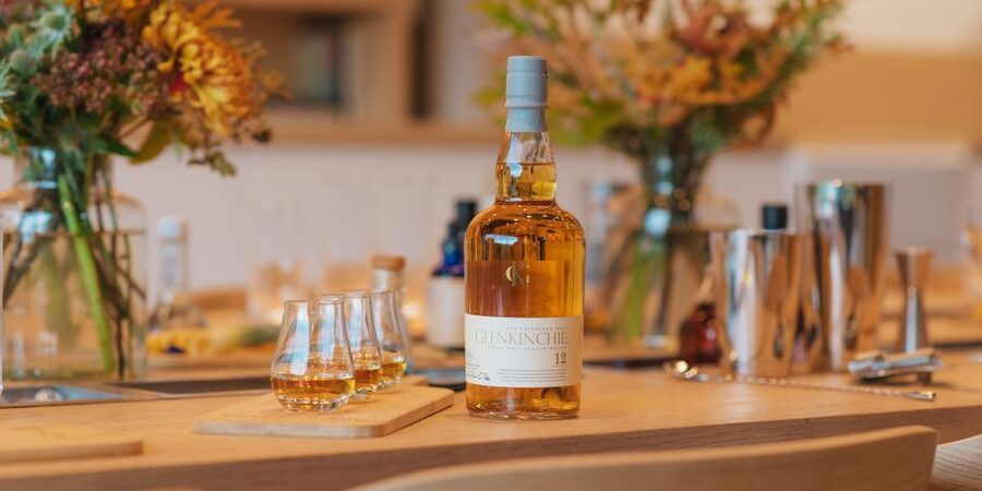 Edinburgh: Rosslyn Chapel, Borders & Glenkinchie Distillery - Glenkinchie Distillery and the Lowland whisky finish