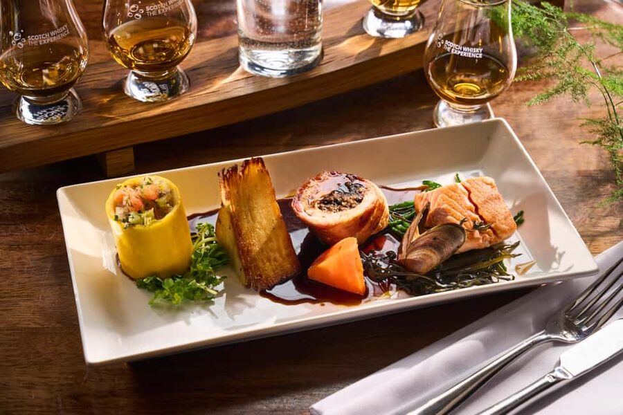 Edinburgh: Scotch Whisky Tasting & 3 Course Dinner - A guided introduction to Scotch whisky