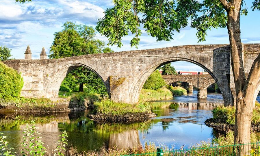 Edinburgh: Stirling, Whisky and St Andrews Tour in Spanish - Who should book this tour?