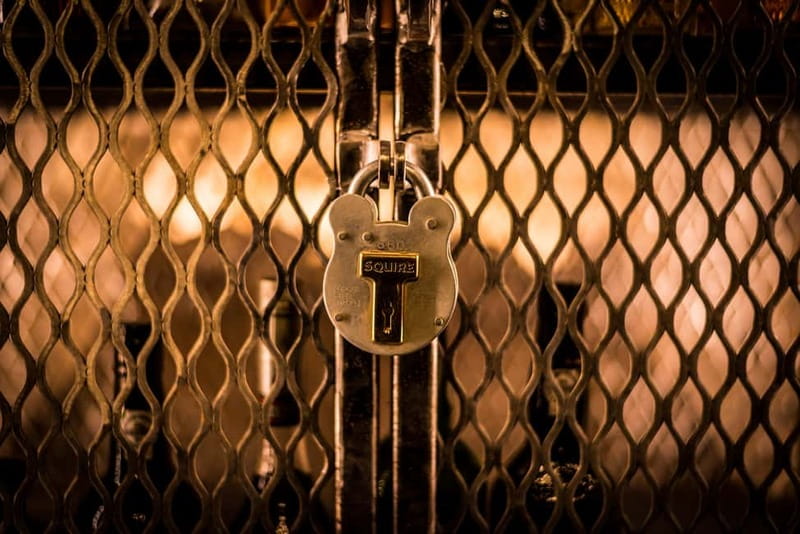 Edinburgh: The Lost Close Underground Scotch Whisky Tasting - Is the standard tasting enough?