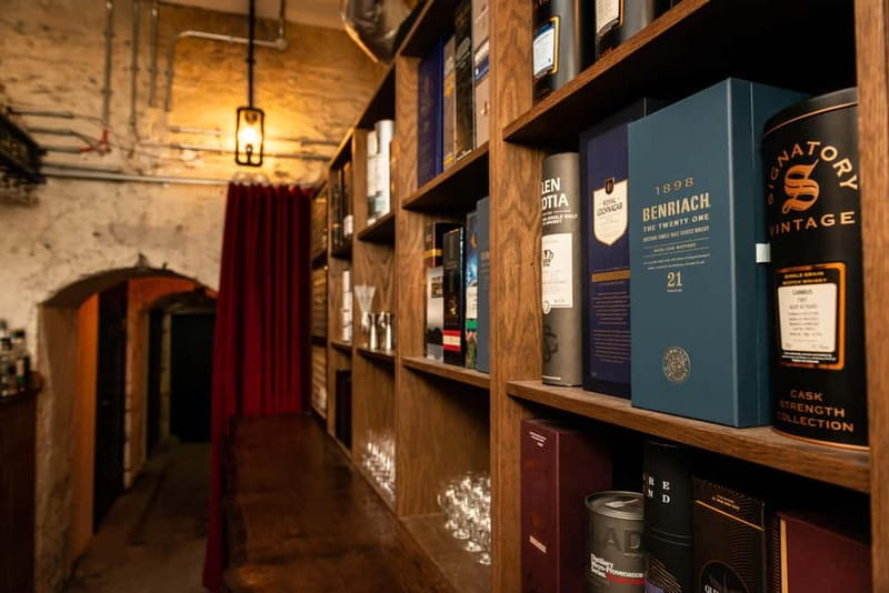 Edinburgh: The Lost Close Underground Scotch Whisky Tasting - The intermediate upgrade for curious whisky drinkers