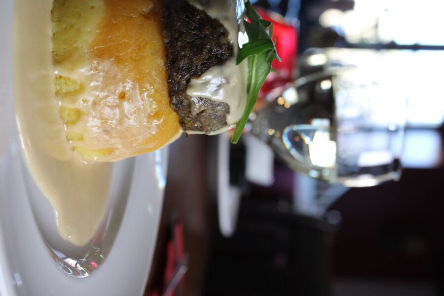 Edinburgh: Tolbooth Tavern Haggis Taster & Whisky Sampling - The haggis stack, neeps, and tatties