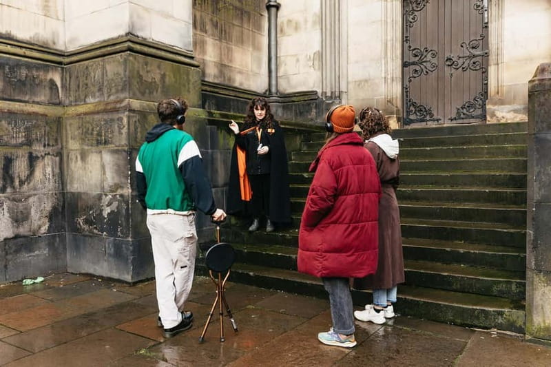 Edinburgh: Underground Vaults Evening Ghost Tour with Whisky - Practical advice before you go