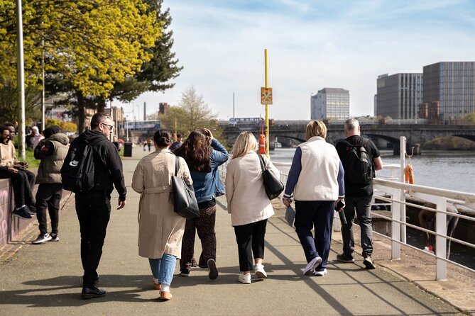 Explore Glasgow: Scottish Rogue Whisky Walking Pub Crawl - Is $89.31 a fair price?