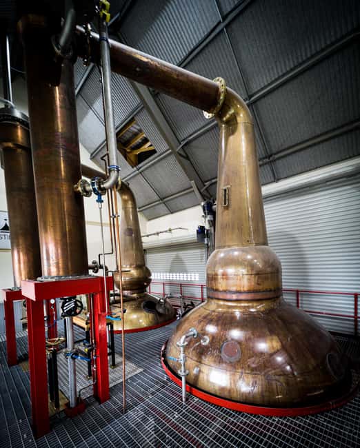 Falkirk: Distillery Tour with Whisky Tasting - Who should book this distillery visit?