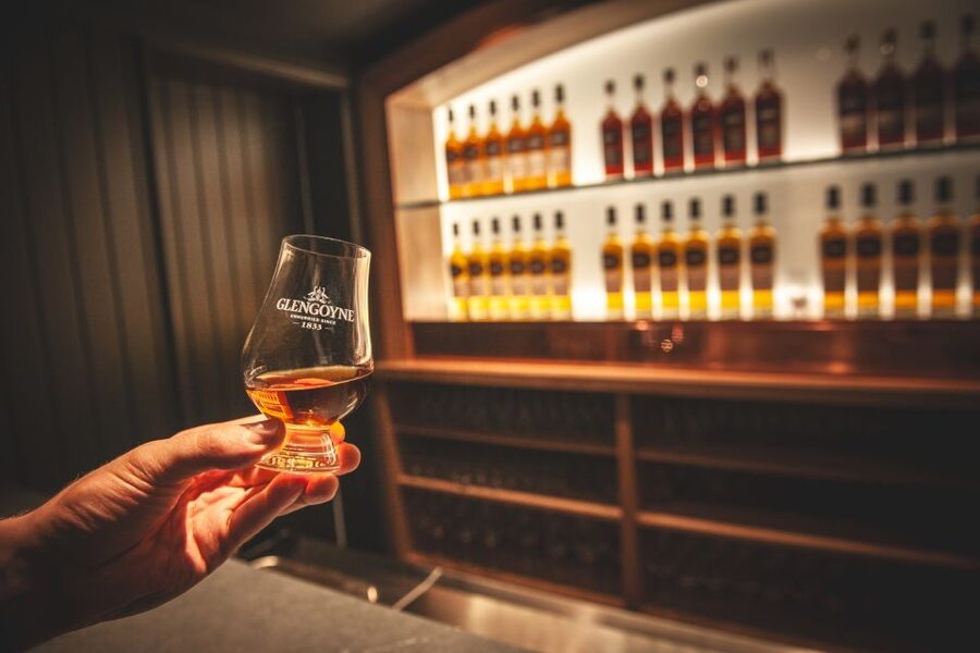 From Edinburgh: Discovering Malt Whisky Day Tour with Entry - Why this whisky day trip works so well