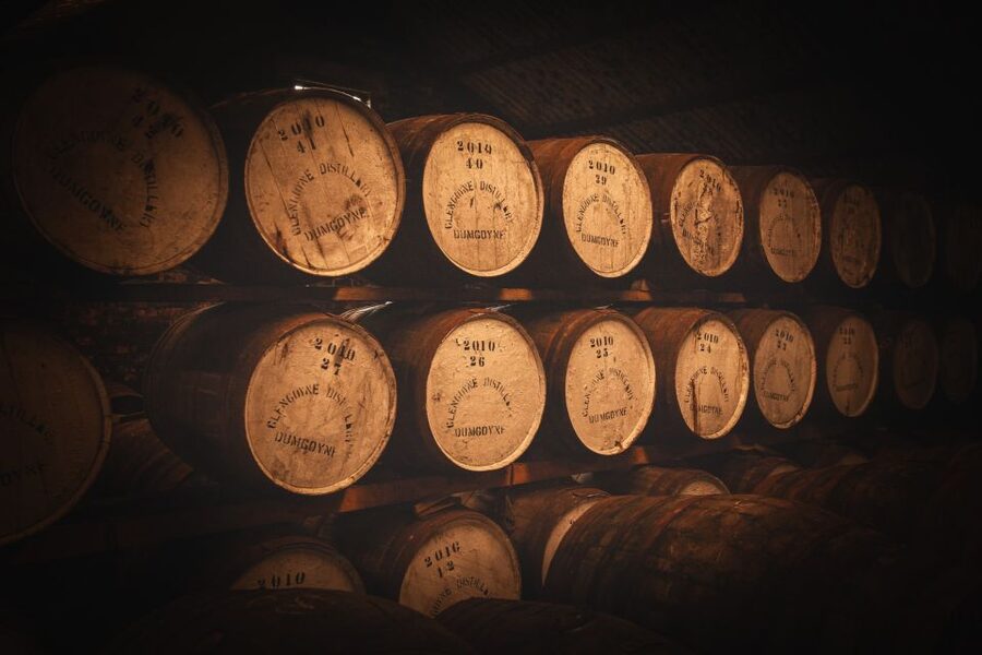 From Edinburgh: Discovering Malt Whisky Day Tour with Entry - Lunch near Loch Lomond and a short walk