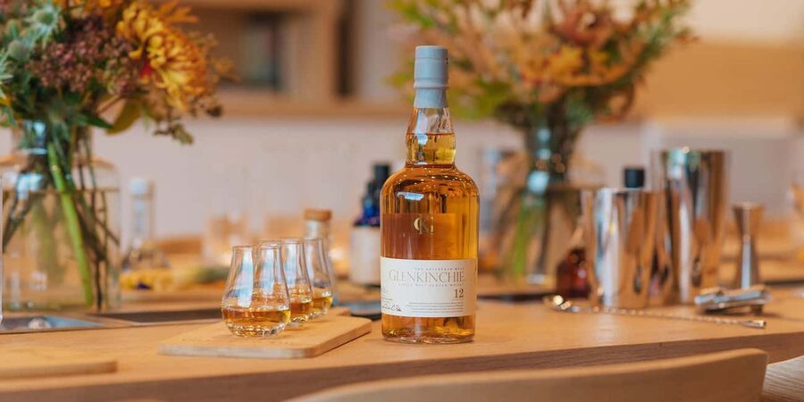 From Edinburgh: Glenkinchie Distillery Tour & Whisky Tasting - The three-dram tasting and wee cocktail