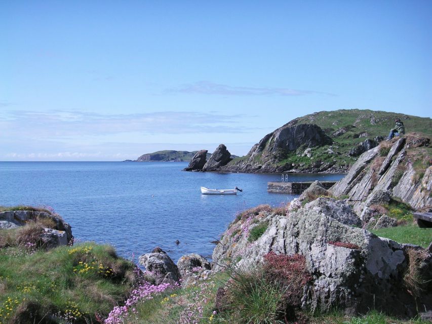From Edinburgh: Islay and The Whisky Coast 4-Day Tour - Bowmore, Kilchoman, and a choice of western distilleries