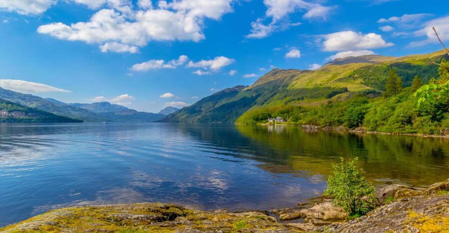 From Edinburgh: Stirling Castle, Loch Lomond & Whisky Tour - Stirling Castle and the city’s royal past