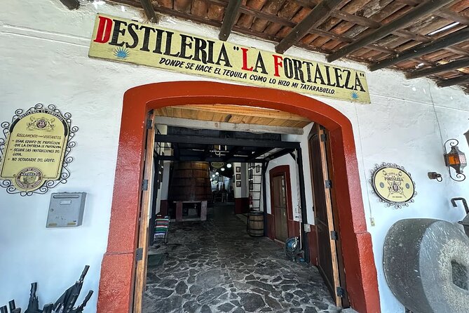 Full-Day Tour to La Fortaleza Distillery and Cantaritos - Why this Guadalajara day trip works