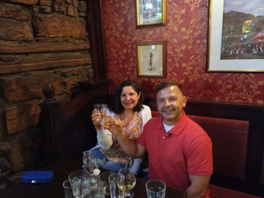 Glasgow: Guided City Highlights Tour & Whisky Tasting (5pm) - Who should book this experience?