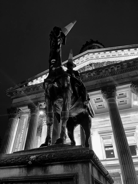 Glasgow: Scottish Rogue Whisky Pub Crawl - Who will enjoy this experience most?