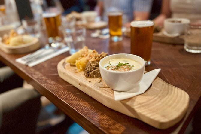 Glasgow West End Food Tour: 7 Tastings, Scotch & Local Stories - Small groups, guide style, and family fit