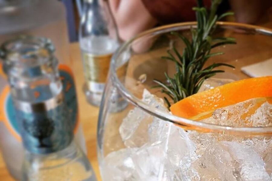 Haggis paired with whisky & gins in 56 North distillery! - Three drinks, two South Loch Gins, and one whisky