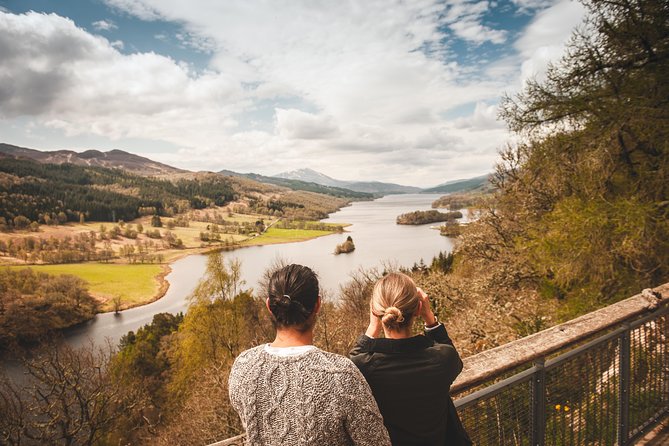 Highland Lochs, Glens & Whisky Day Tour Including Admission - Leaving Edinburgh for the Highland road