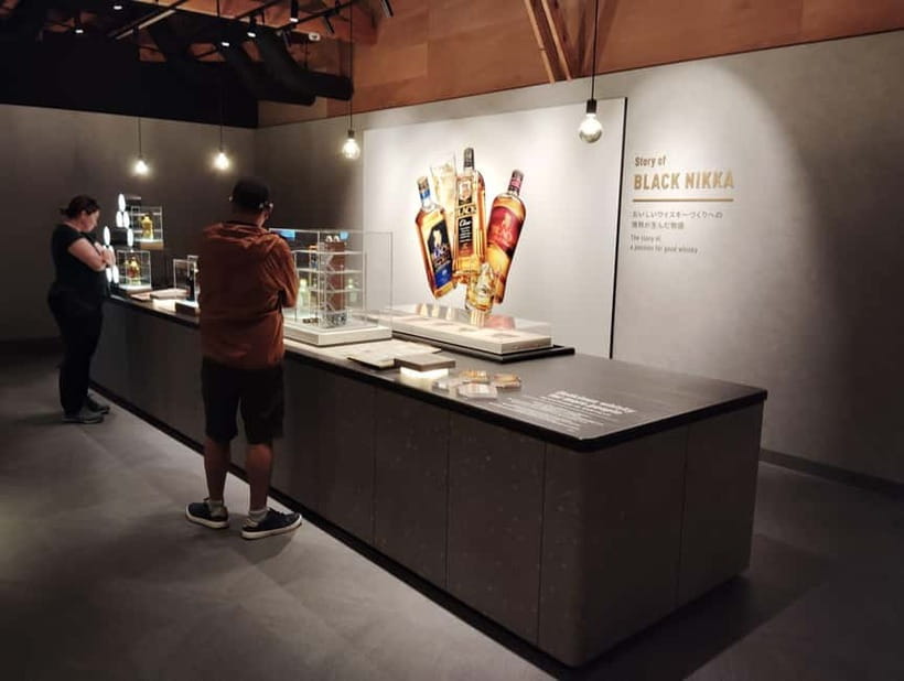 Hokkaido: Nikka Yoichi Whisky Museum Guided Tour & Tasting - Time for the shop after the tasting