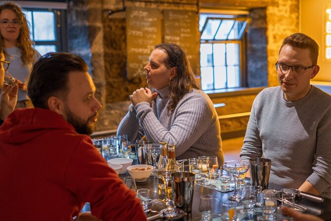 Holyrood Distillery Gin Tasting Experience - Arriving at 19 St Leonard’s Lane