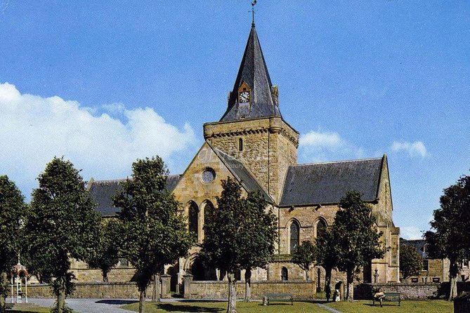 INVERGORDON PORT Tour Dunrobin, Dornoch & Distillery - The guide makes the difference