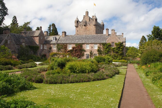 Invergordon Shore Excursion: Inverness, Cawdor Castle & Whisky - From Invergordon port into the Highlands