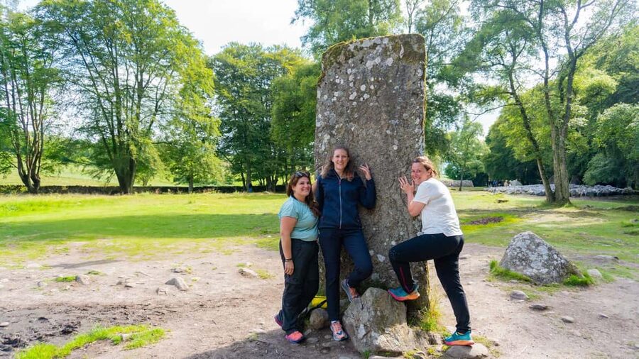 Inverness: Loch Ness, Outlander & Whisky Distillery - Beauly gives you lunch and a slower hour