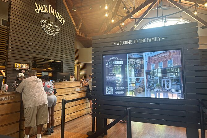 Jack Daniels Private Distillery and Dine Tour from Nashville - From Nashville to Lynchburg by private car