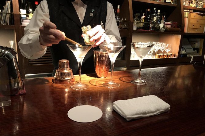 Japanese Whisky Tasting Experience at Local Bar in Tokyo - What the two-hour tasting is like