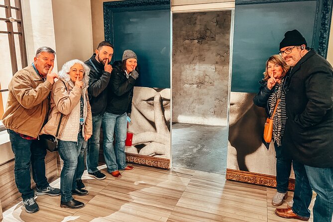 Louisville: Private Guided Food, Bourbon & History Walking Tour - A private three-hour format, with one important scheduling question